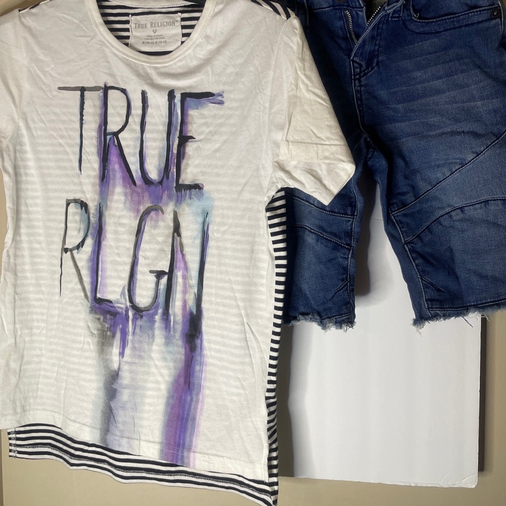 True Religion White and Purple Short Sleeve Tee